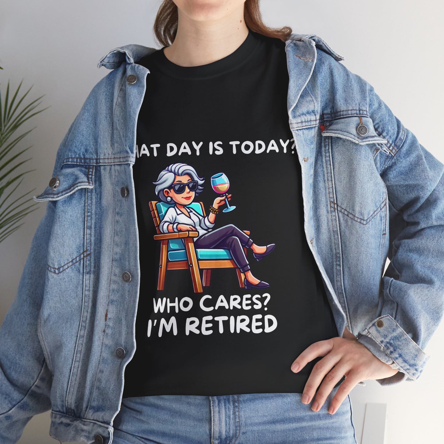 "Who Cares? I'm Retired" Women's Unisex Heavy Cotton T-Shirt – The Perfect Tee for Relaxed Retirement